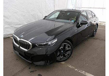 BMW 520I
