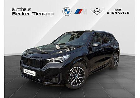 BMW iX1 xDrive30