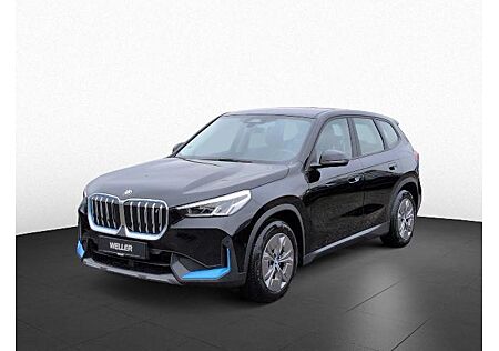 BMW iX1 xDrive30
