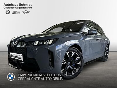 BMW iX xDrive60