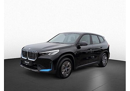 BMW iX1 xDrive30