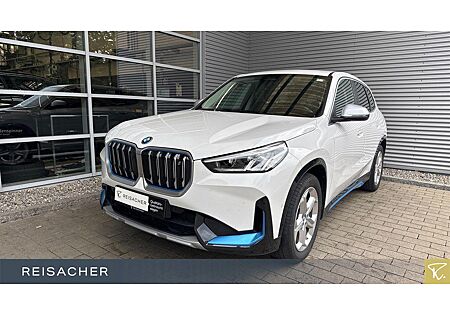 BMW iX1 xDrive30 (ab 2022)