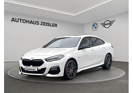 BMW 1er M Coupé 220i Gran Coupé A.