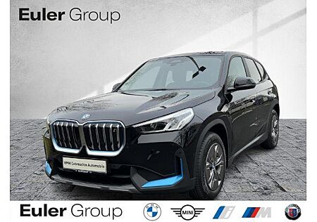 BMW iX1 xDrive30