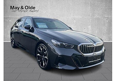 BMW 520I