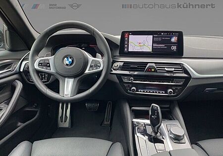 BMW 530d d xDrive Touring ///M-Sport ACC PanoSD Laser