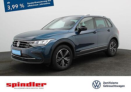 VW Tiguan Volkswagen Active 2.0 TDI DSG / Pano, Standh, AHK