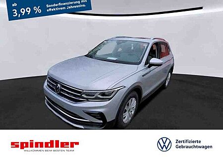 VW Tiguan Volkswagen Elegance 1.5 TSI DSG / Navi, Pano, Matrix