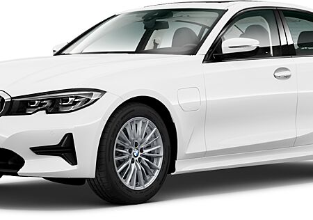 BMW 330e Limousine
