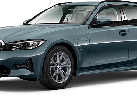 BMW 330e Touring