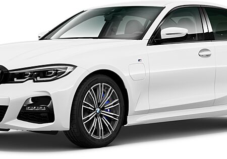 BMW 330e Limousine