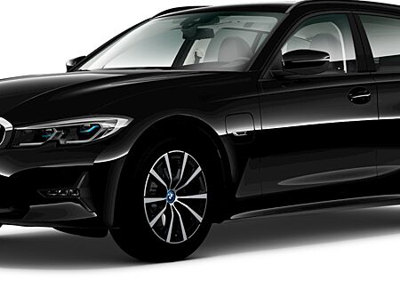 BMW 330e xDrive Touring