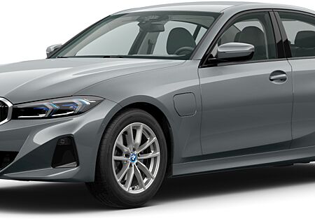 BMW 330e Limousine
