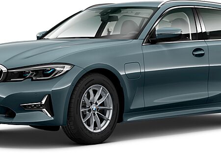 BMW 330e Touring