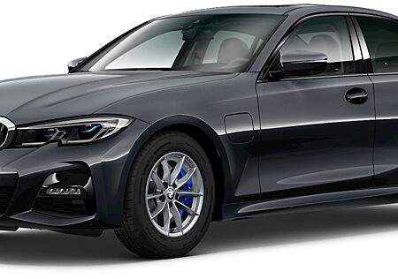 BMW 330e Limousine