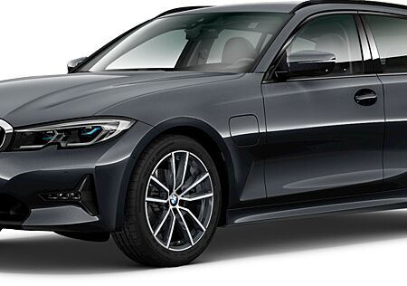 BMW 330e xDrive Touring