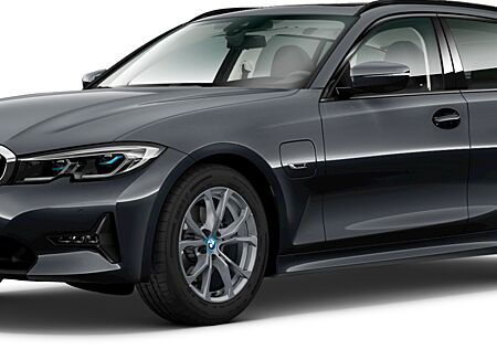 BMW 330e xDrive Touring