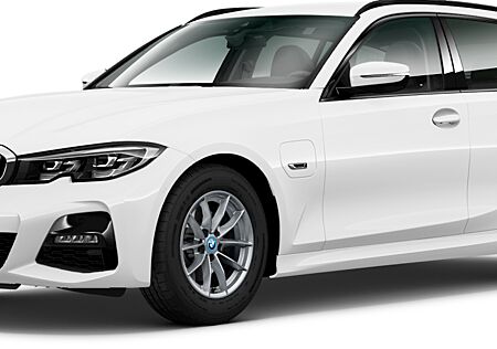 BMW 330e xDrive Touring