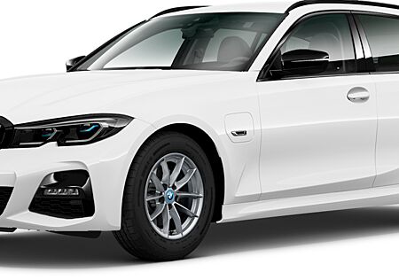 BMW 330e Touring