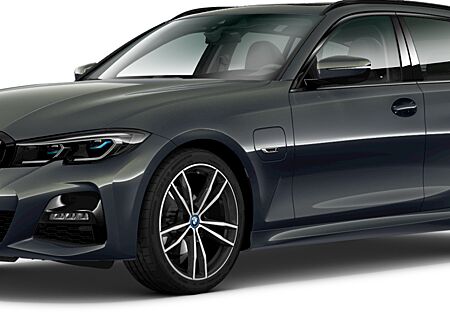 BMW 330e xDrive Touring