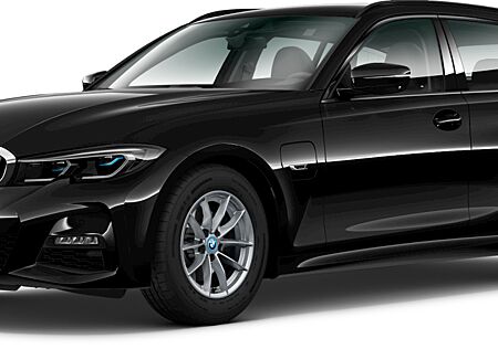 BMW 330e xDrive Touring