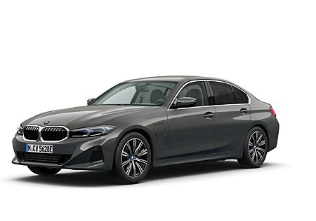 BMW 330e xDrive Limousine