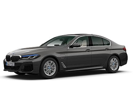 BMW 545e xDrive Limousine Hybrid