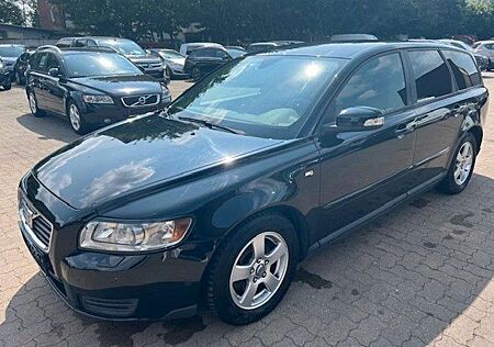 Volvo V50 Kombi 1.6 D Drive Kinetic TÜV 06.2026