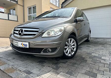 Mercedes-Benz B 200 B -Klasse Turbo XENON und NAVI