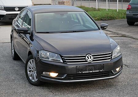 VW Passat Volkswagen 1.6 TDI Lim. BlueMotion *HU/AU NEU*