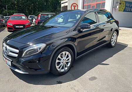 Mercedes-Benz GLA 220 CDI Aut. Navi Sitzheizung Tempomat AHK