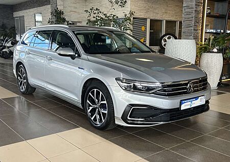 VW Passat Volkswagen GTE*Pano.*Dynaudio*LED*AHK*R.Cam*ACC*Navi*