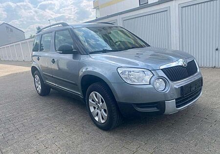 Skoda Yeti Basis 2.0 TDI / Anhängerkupplung/ PDC