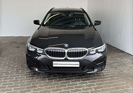 BMW 318 iA Tour. Advantage LiveCock.PDC.SHZ.Tempo.DAB