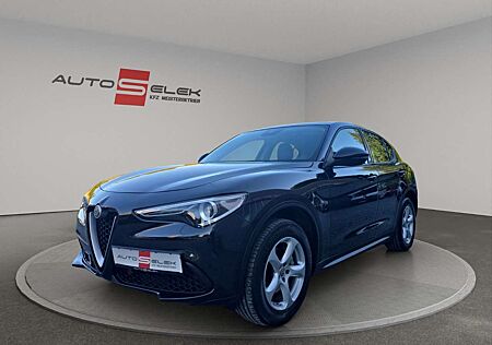 Alfa Romeo Stelvio Super Q4 NAVI LEDER AUTOMATIK WINTERRÄDE