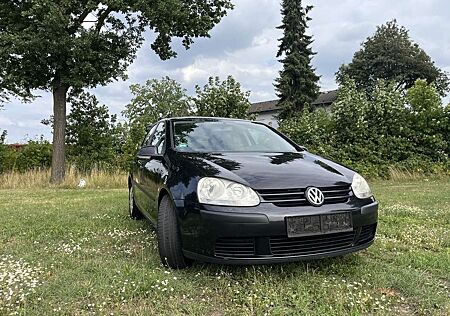 VW Golf Volkswagen Trendline