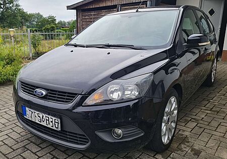 Ford Focus 1.6 Ti-VCT Sport