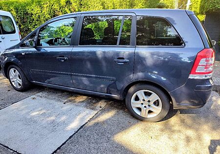 Opel Zafira 1.6 Edition