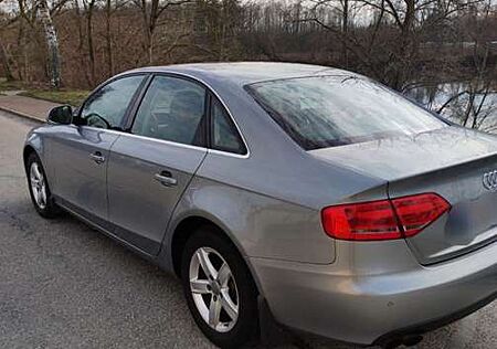 Audi A4 1.8 TFSI multitronic Attraction