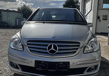 Mercedes-Benz B 200 B-Klasse Sports Tourer BlueEFFICIENCY