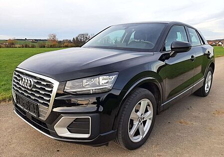 Audi Q2 1.4 TFSI Sport Navi SHZ Tempo LED
