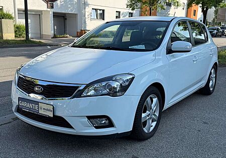 Kia Cee'd Ceed / Ceed 1.4i Spirit/SHZ/PDC/S-HEFT/BLUETOOTH/USB