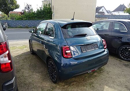 Fiat 500 La Prima