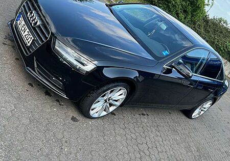 Audi A4 2.0 TDI DPF multitronic Ambiente