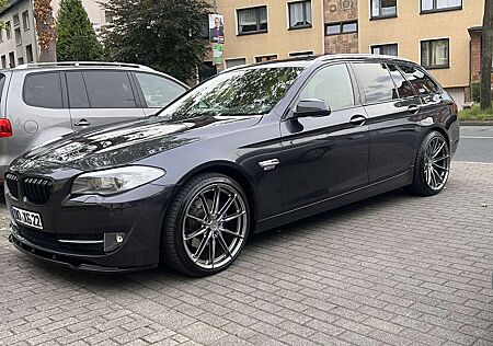 BMW 520d 520 Touring Sport-Automatik *PANORAMA*