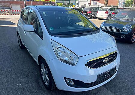 Kia Venga Dream Team"Klimaaut."Pano"1.Hand"Kamera"