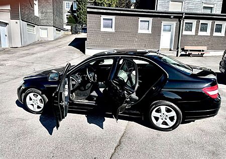 Mercedes-Benz C 180 gebraucht kaufen Mercedes-Benz C 180 Kompressor Navi Sitzh Einparkh Tüv neu 1A