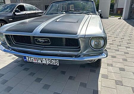 Ford Mustang Cabrio 2.3 Eco Boost