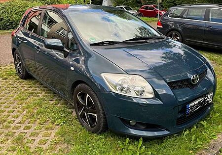 Toyota Auris 1.6 VVT-i Executive