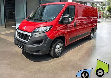 Peugeot Boxer 2.2 HDI /Kamera/Standheizung/Klima/PDC/AHK